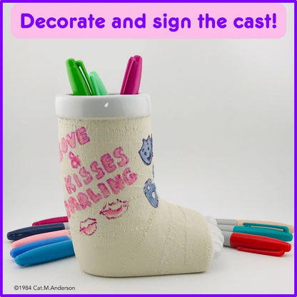 Decorate the cast of the Break a Leg mug with sharpies. Add your well wishes for health and good luck.